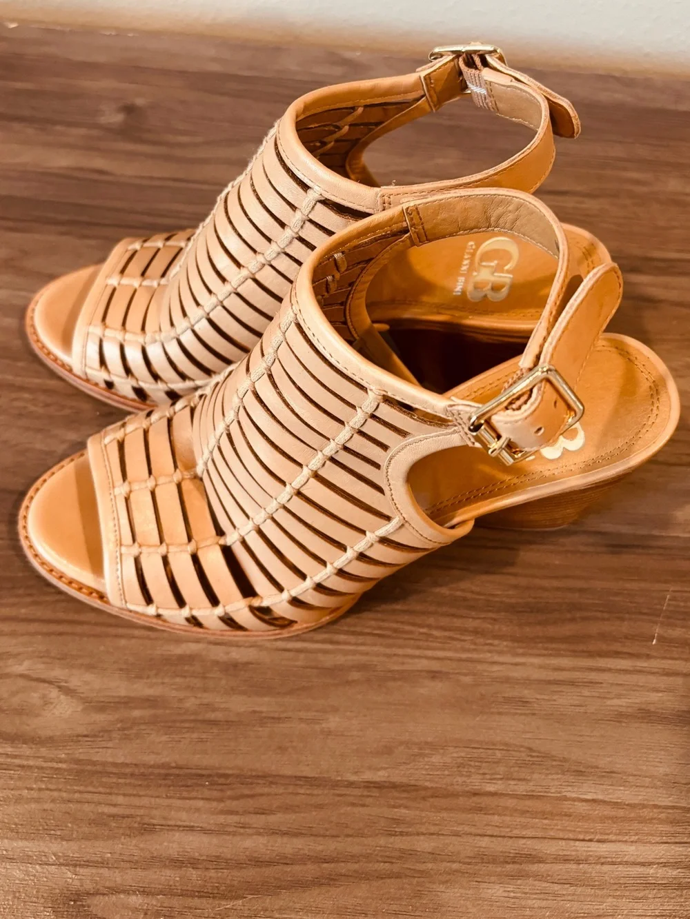 Gianni Bini Nude/Tan Strappy Stacked Block Heel Sandals 7.5 M Leather Festival
